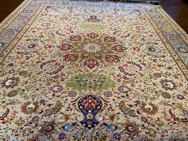 Collector's Item: Tabriz, Antique, Well-Preserved, Pure Vegetable Dyes, Pure Silk, GPQ901